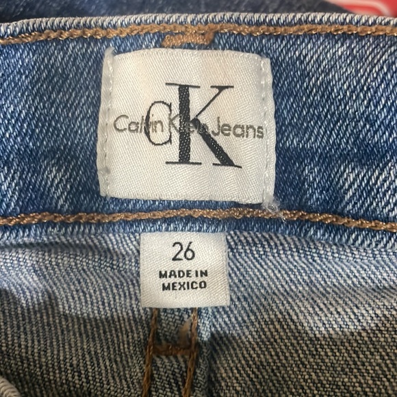 CK Jean Skirt with frayed hem size 26 top to bottom 17”new condition never worn - Picture 5 of 5